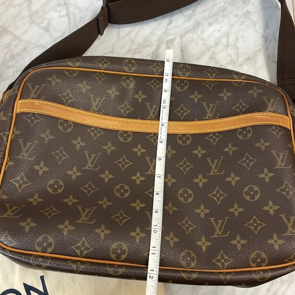 Louis Vuitton reporter